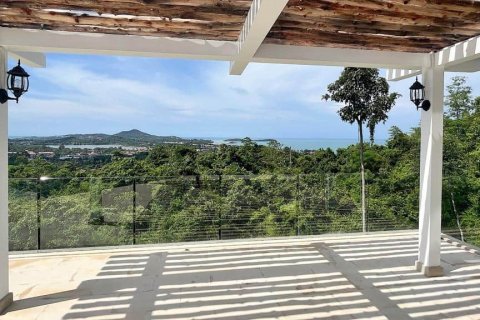 Chalet de 4 dormitorios en Ko Samui, Tailandia № 166296 - foto 29