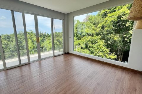 Chalet de 4 dormitorios en Ko Samui, Tailandia № 166296 - foto 22