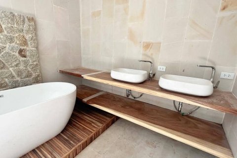 Chalet de 3 dormitorios en Ko Samui, Tailandia № 166297 - foto 29