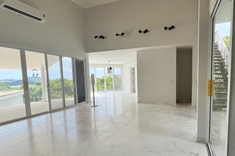 Chalet de 3 dormitorios en Ko Samui, Tailandia № 166297 - foto 6