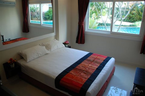 Condominio de 1 dormitorio en Jomtien Beach, Pattaya, Tailandia № 204399 - foto 4