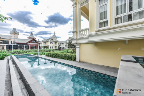 Casa de 6 dormitorios en Bangkok, Tailandia № 189089 - foto 5
