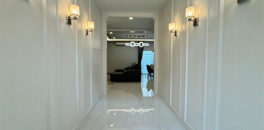 บ้านในกรุงเทพฯ, ประเทศไทย 5 ห้องนอน № 189084