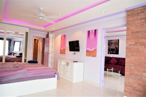 Estudio en el condominio en Jomtien Beach, Pattaya, Tailandia № 174009 - foto 10