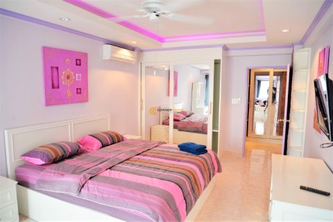 Estudio en el condominio en Jomtien Beach, Pattaya, Tailandia № 174009 - foto 8