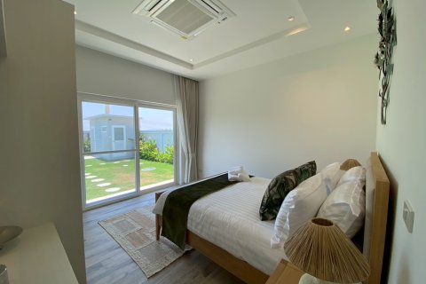 Chalet de 3 dormitorios en Hua Hin, Tailandia № 174011 - foto 27