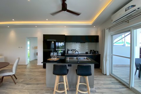 Chalet de 3 dormitorios en Hua Hin, Tailandia № 174011 - foto 17