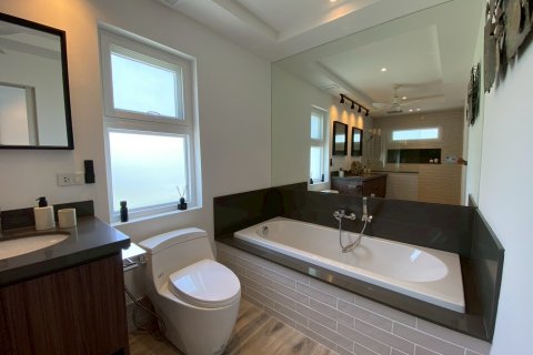 Chalet de 3 dormitorios en Hua Hin, Tailandia № 174011 - foto 26