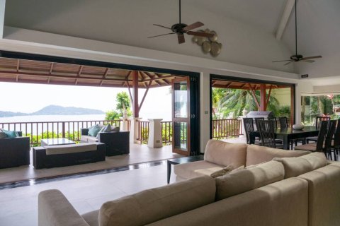 Chalet de 5 dormitorios en Kathu, Tailandia № 154586 - foto 3