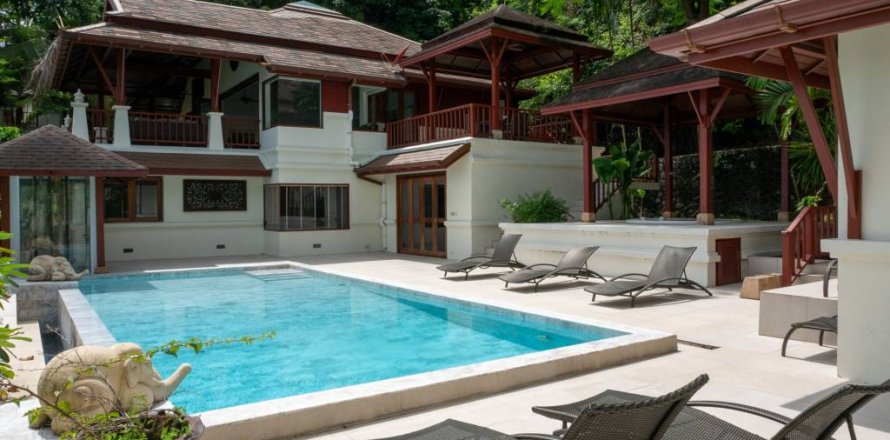 Chalet de 5 dormitorios en Kathu, Tailandia № 154586