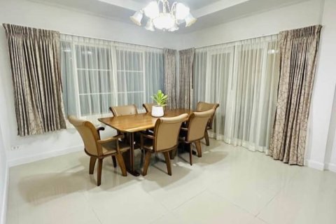 Casa de 4 dormitorios en Phuket, Tailandia № 154589 - foto 6