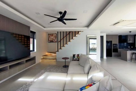 Chalet de 3 dormitorios en Pattaya, Tailandia № 118407 - foto 3