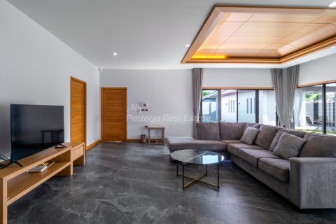 Casa de 3 dormitorios en Pattaya, Tailandia № 134800 - foto 10