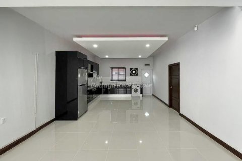 Casa de 3 dormitorios en Sattahip, Tailandia № 134796 - foto 5