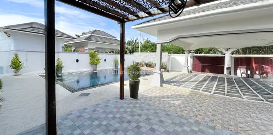Casa de 3 dormitorios en Sattahip, Tailandia № 134796