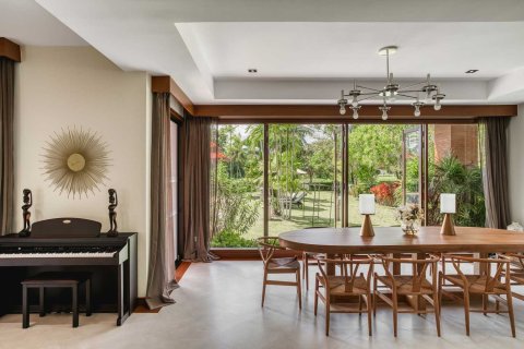 Haus in Bang Tao, Thailand 4 Schlafzimmer № 176455 - Foto 10