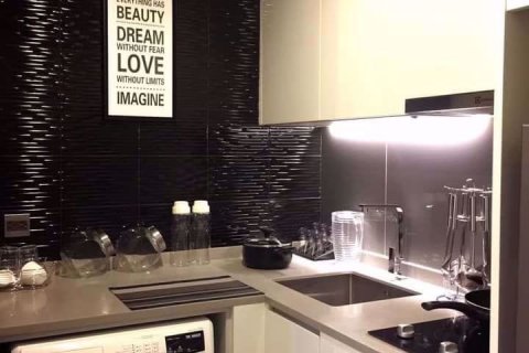 Condominio de 1 dormitorio en Watthana, Bangkok, Tailandia № 54424 - foto 6