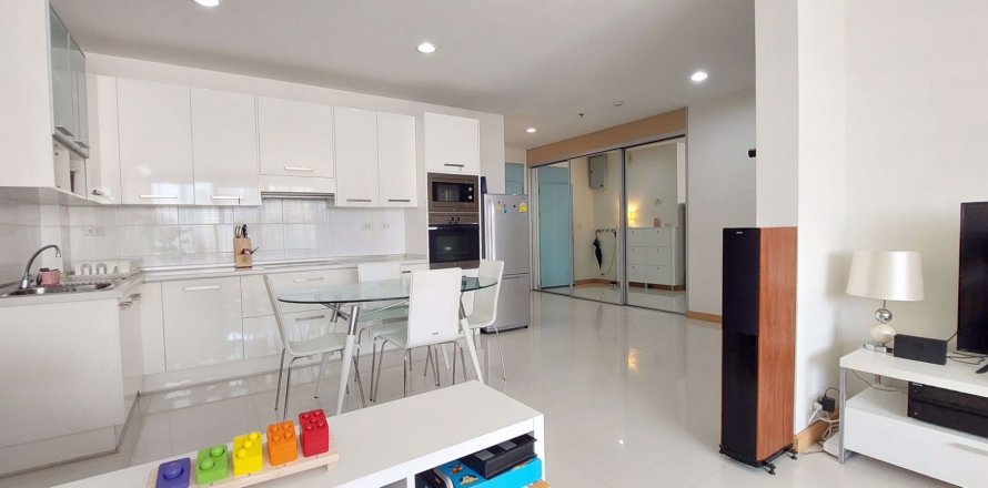Condominio de 2 dormitorios en Sathon, Bangkok, Tailandia № 54423