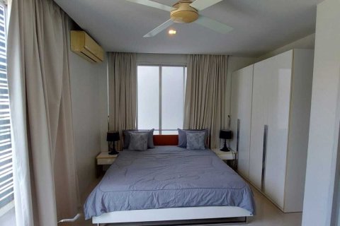 Townhouse in Phuket, Thailand 4 bedrooms № 172149 - photo 13