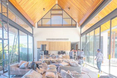Chalet de 4 dormitorios en Bang Tao, Tailandia № 179666 - foto 14