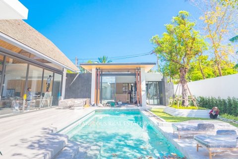 Chalet de 4 dormitorios en Bang Tao, Tailandia № 179666 - foto 15