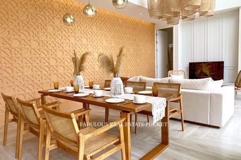 Chalet de 3 dormitorios en Bang Tao, Tailandia № 179671 - foto 23