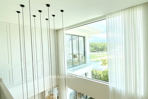 Chalet de 3 dormitorios en Bang Tao, Tailandia № 179671 - foto 9