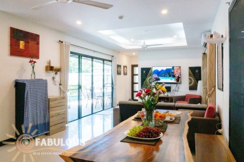 Chalet de 2 dormitorios en Rawai, Tailandia № 179670 - foto 15