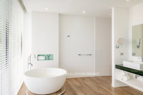 Villa in Kamala, Thailand 6 Schlafzimmer № 179665 - Foto 10