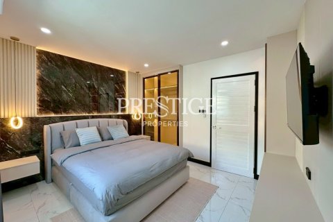 House in Pattaya, Thailand 4 bedrooms № 233244 - photo 26