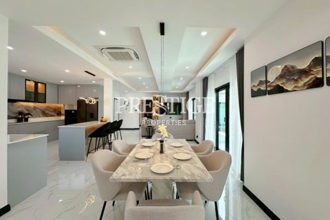 Maison à Pattaya, Thaïlande 4 chambres № 233245 - photo 6