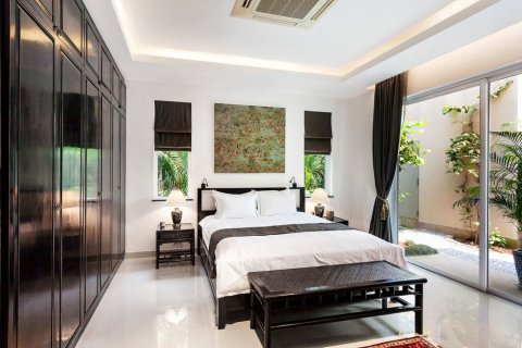 Casa de 8 dormitorios en Pattaya, Tailandia № 180621 - foto 24