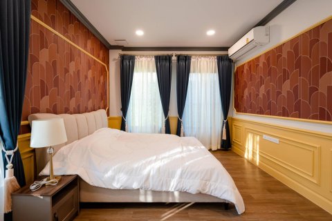 Casa de 4 dormitorios en Bangkok, Tailandia № 180619 - foto 29