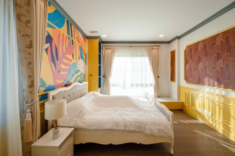 Casa de 4 dormitorios en Bangkok, Tailandia № 180619 - foto 22
