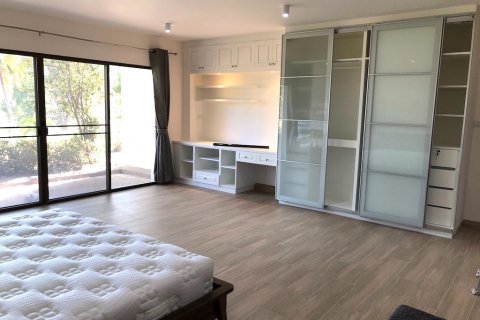 Condominio de 3 dormitorios en Hua Hin, Tailandia № 65818 - foto 9