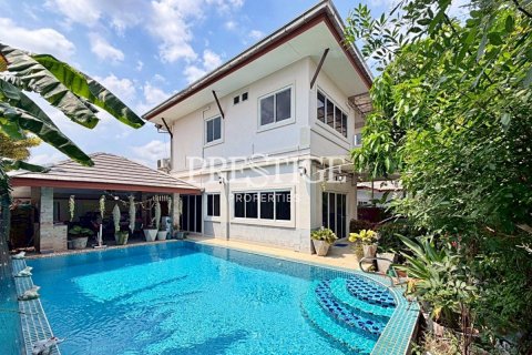 Maison à Pattaya, Thaïlande 4 chambres № 197621
