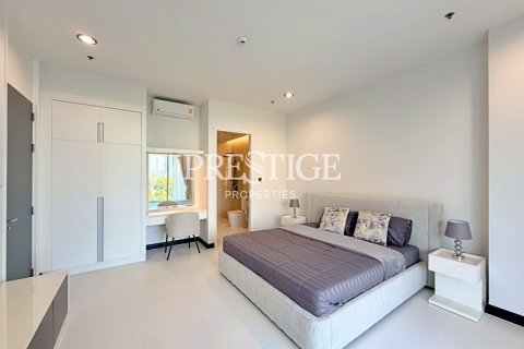 Condo in Pattaya, Thailand, 2 bedrooms № 197840 - photo 15
