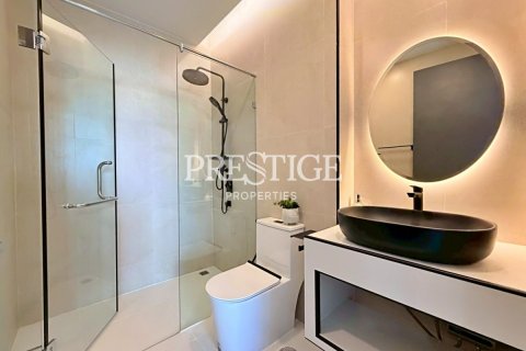 Condo in Pattaya, Thailand, 2 bedrooms № 197840 - photo 17
