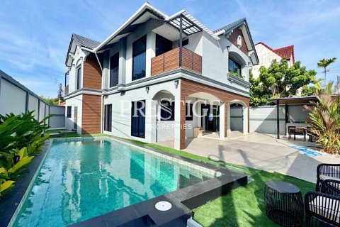 Maison à Pattaya, Thaïlande 5 chambres № 197841