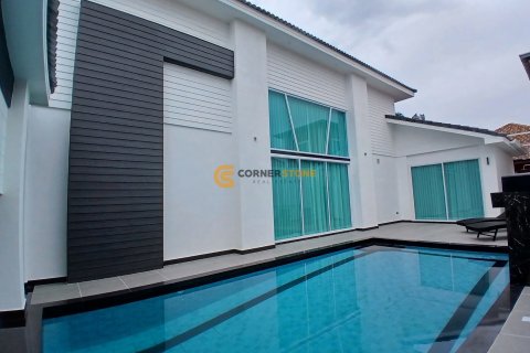 Estudio en Pattaya, Tailandia № 233561