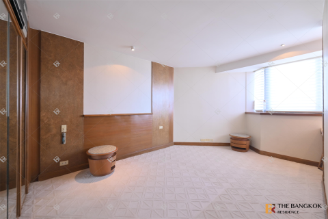 Condominio de 3 dormitorios en Bangkok, Tailandia № 186940 - foto 6