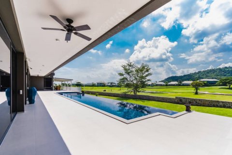 Chalet de 5 dormitorios en Hua Hin, Tailandia № 115203 - foto 7