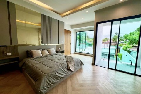 Chalet de 3 dormitorios en Phuket, Tailandia № 115204 - foto 10