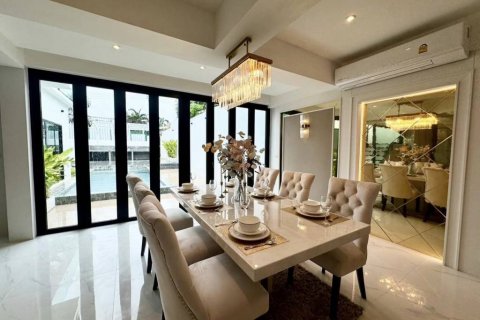 Chalet de 3 dormitorios en Phuket, Tailandia № 115204 - foto 5