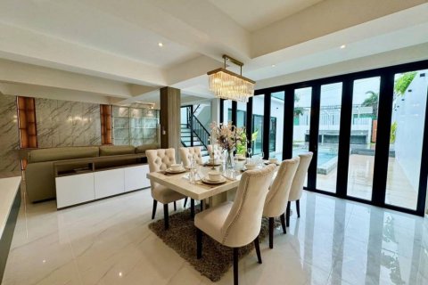 Chalet de 3 dormitorios en Phuket, Tailandia № 115204 - foto 4