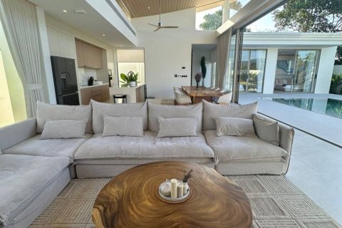 Chalet de 4 dormitorios en Phuket, Tailandia № 115205 - foto 2