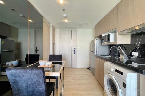 Apartamento de 2 habitaciones en Pattaya, Tailandia № 190871 - foto 2