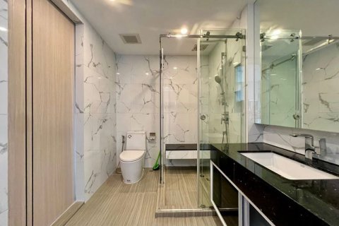 Apartamento de 2 habitaciones en Pattaya, Tailandia № 190871 - foto 13