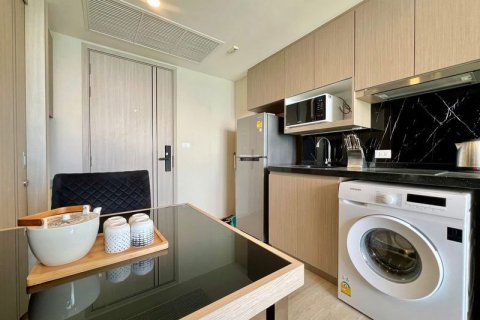 Apartamento de 2 habitaciones en Pattaya, Tailandia № 190871 - foto 4