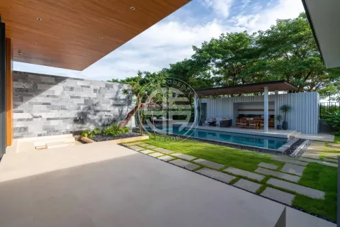 Chalet de 3 dormitorios en Ko Kaeo, Tailandia № 190747 - foto 2